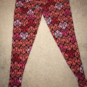 LuLaRoe TC Valentine’s Day leggings